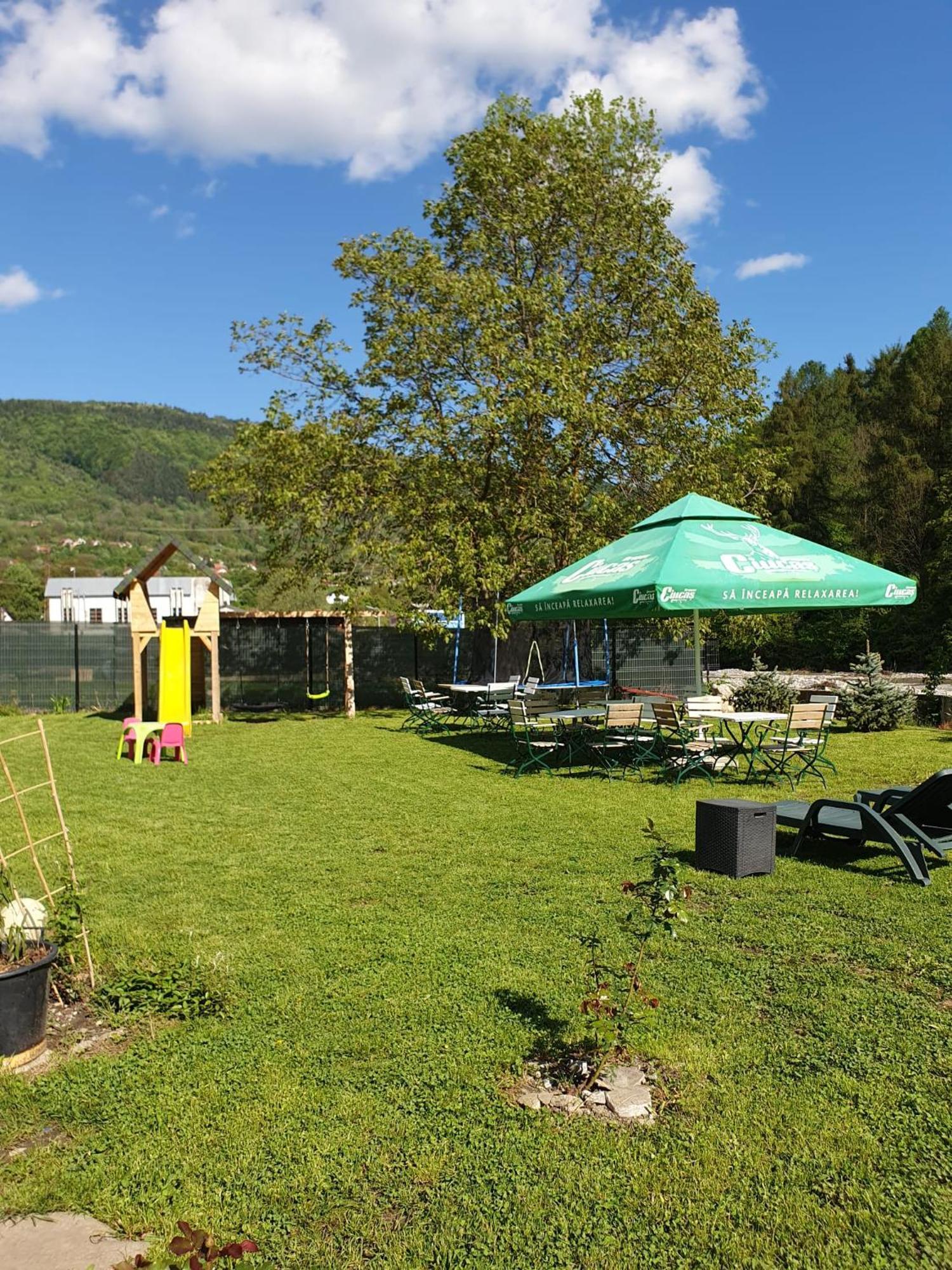 Hanul Doftana Trăisteni Exteriör bild